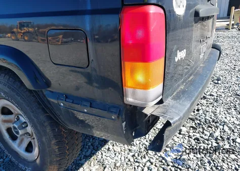 2000 Jeep Cherokee Sport from USA, damaged, VIN 1J4FF48S7YL185111